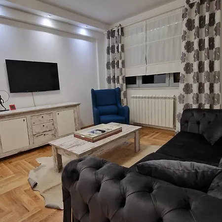 Apartment M48 *