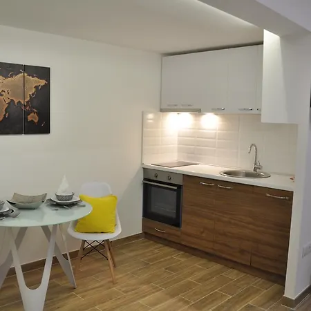 Apartment M48