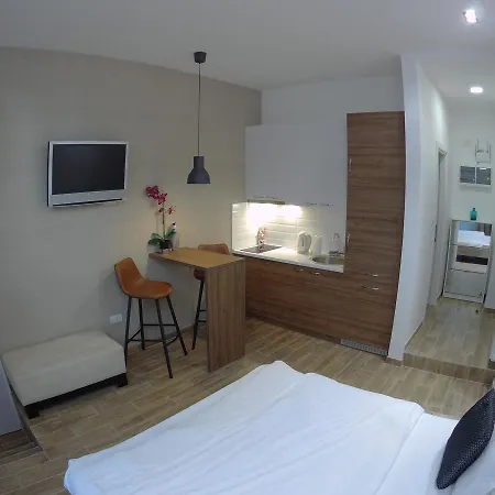Apartment M48